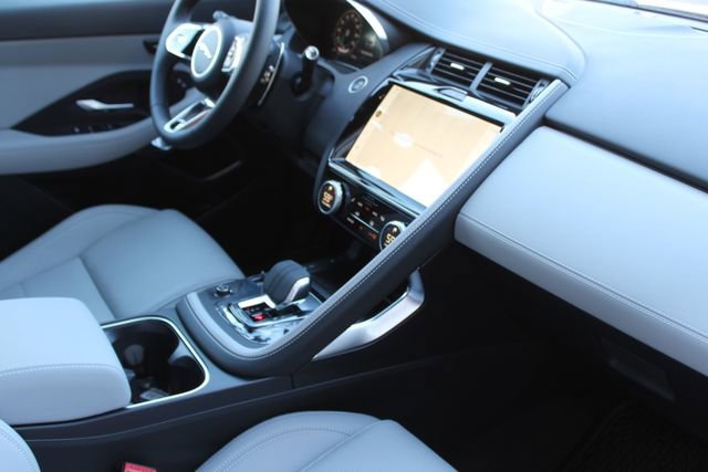 Used 2024 Jaguar E-PACE R-Dynamic SE image 23