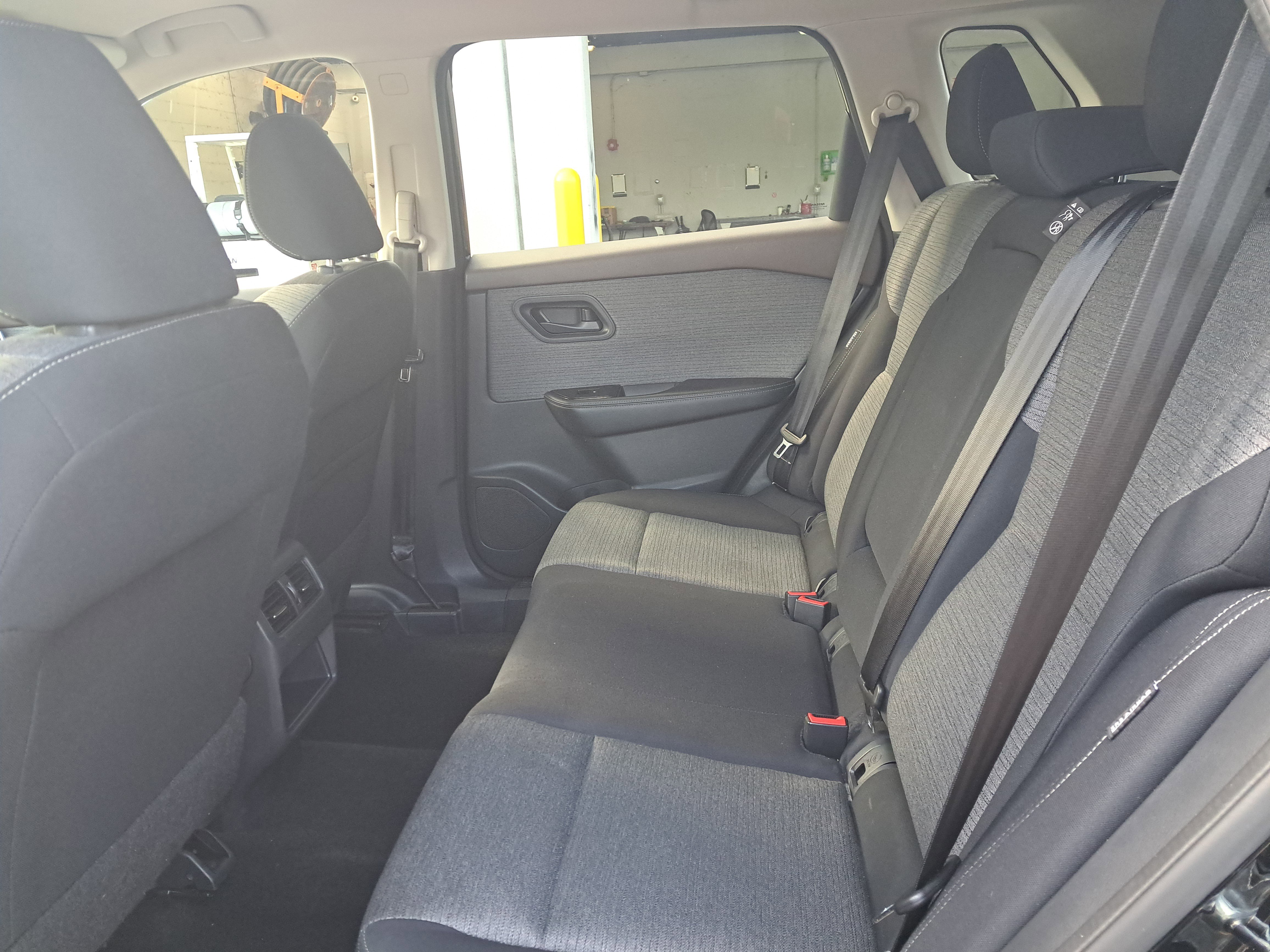 Used 2021 Nissan Rogue S FWD image 16