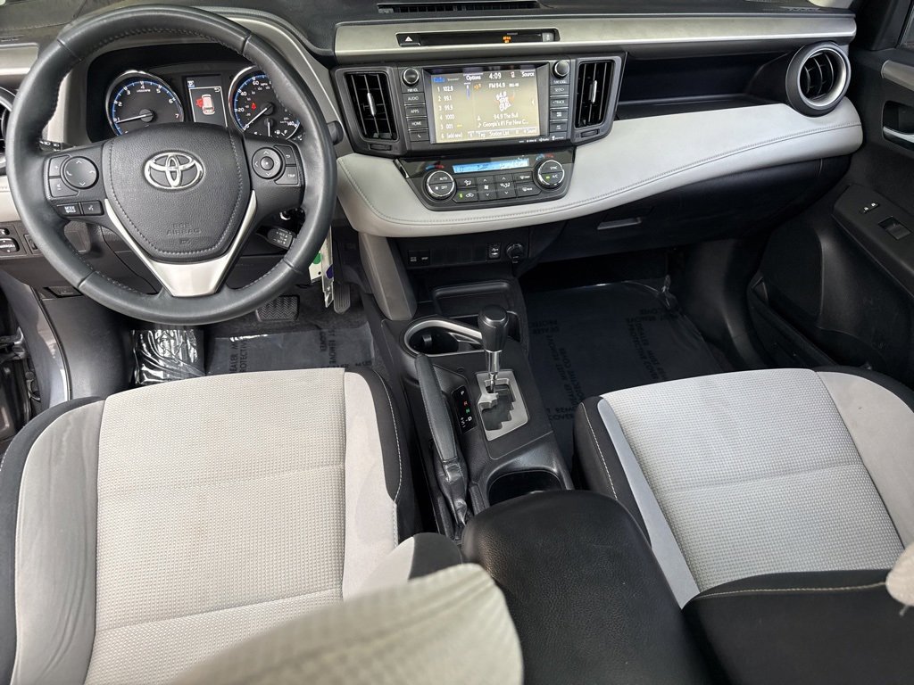 Used 2016 Toyota RAV4 XLE image 9