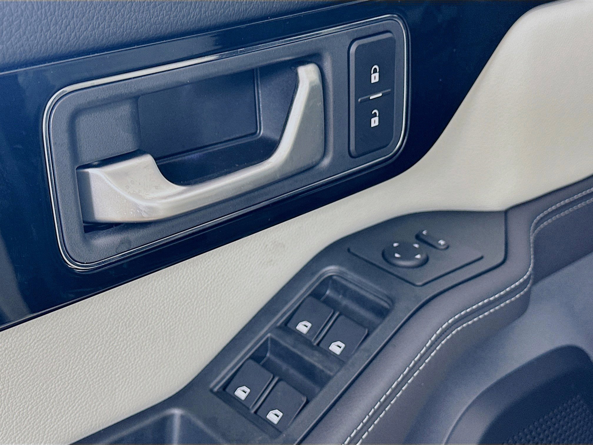 New 2025 INEOS Grenadier Fieldmaster Edition image 18