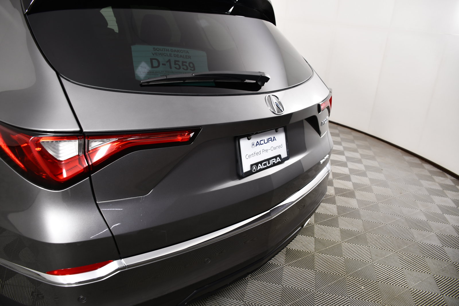 Certified 2024 Acura MDX SH-AWD w/ Technology Package image 15