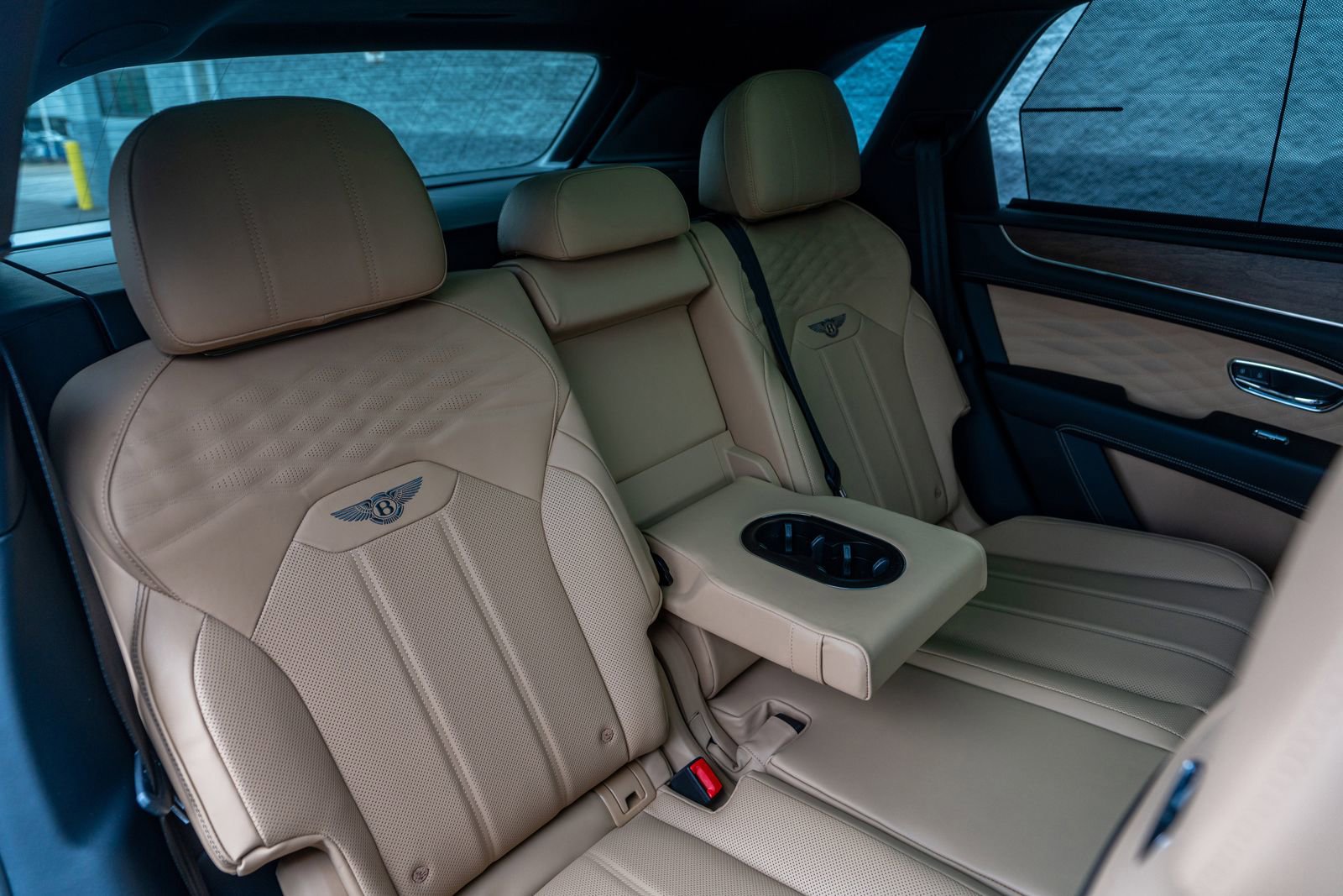 New 2025 Bentley Bentayga image 35
