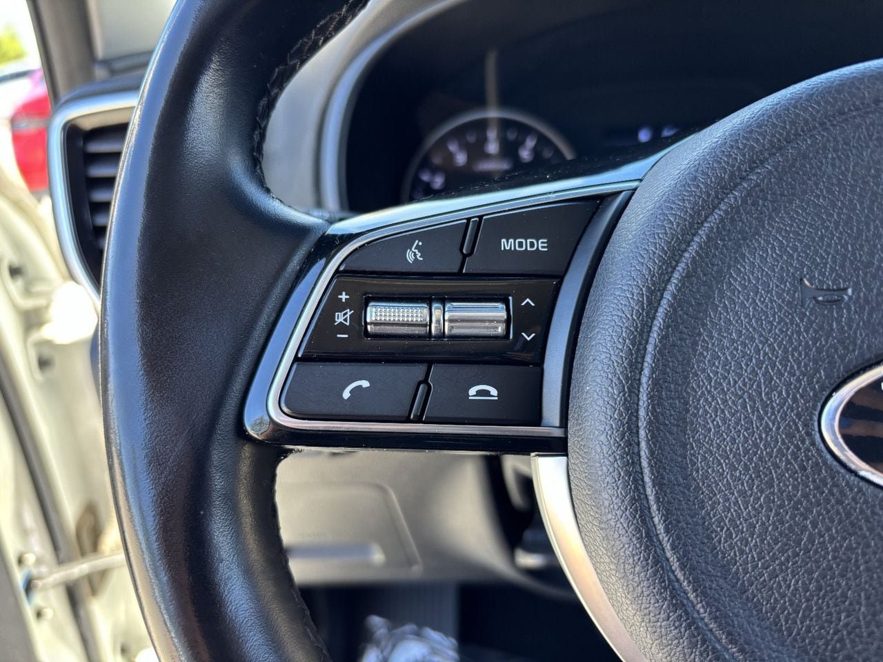 Used 2021 Kia Sportage EX w/ EX Technology Package FWD image 28