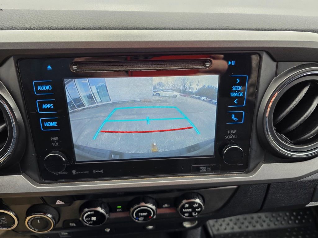 Used 2017 Toyota Tacoma TRD Off-Road w/ Tow Package (A/T) AWD/4WD image 9