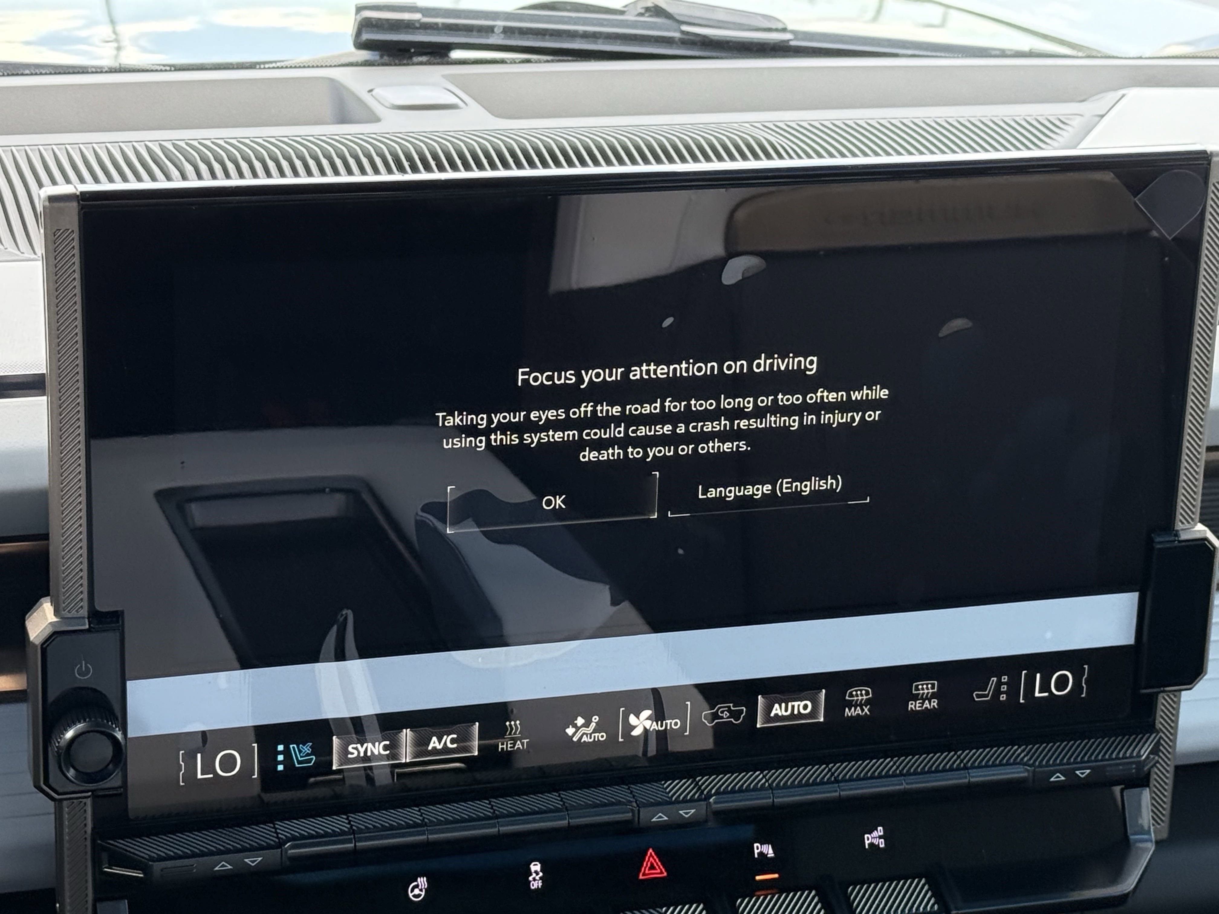 New 2025 GMC Hummer EV 3X w/ LPO, Illumination Package image 13