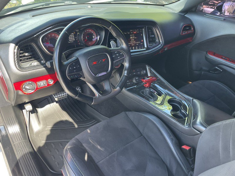 Used 2016 Dodge Challenger SRT Hellcat RWD image 10