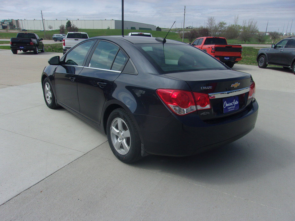 Used 2016 Chevrolet Cruze LT FWD image 6