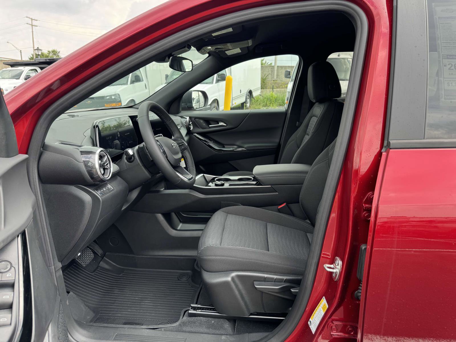New 2026 Chevrolet Equinox LT w/ Midnight Edition image 15