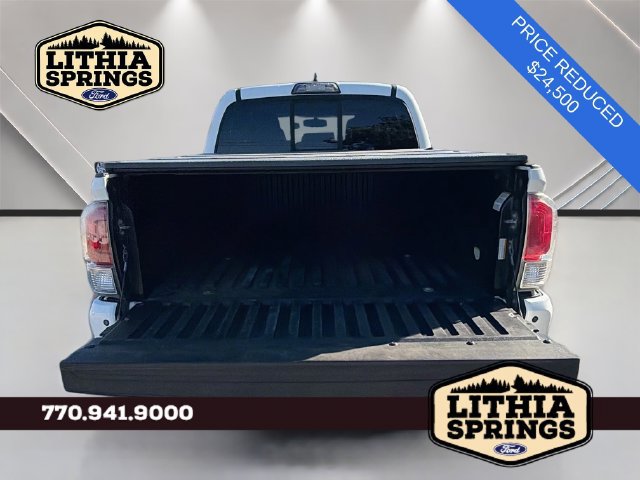 Used 2016 Toyota Tacoma Limited w/ Towing Package RWD image 12