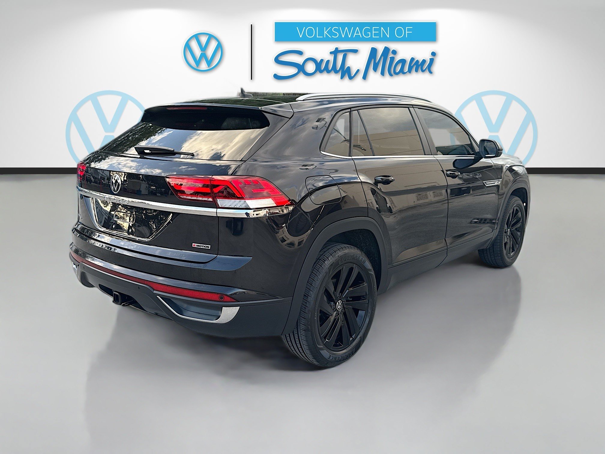 Used 2022 Volkswagen Atlas Cross Sport SE w/ Panoramic Sunroof Package AWD/4WD image 7