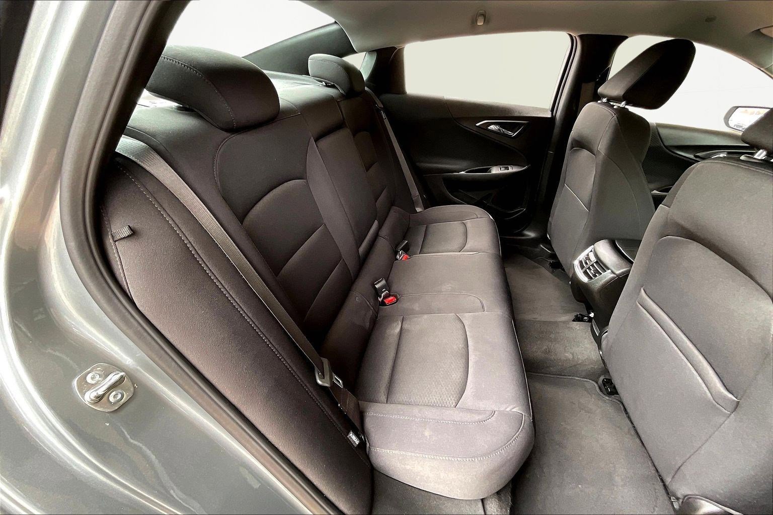 Used 2024 Chevrolet Malibu LT image 24
