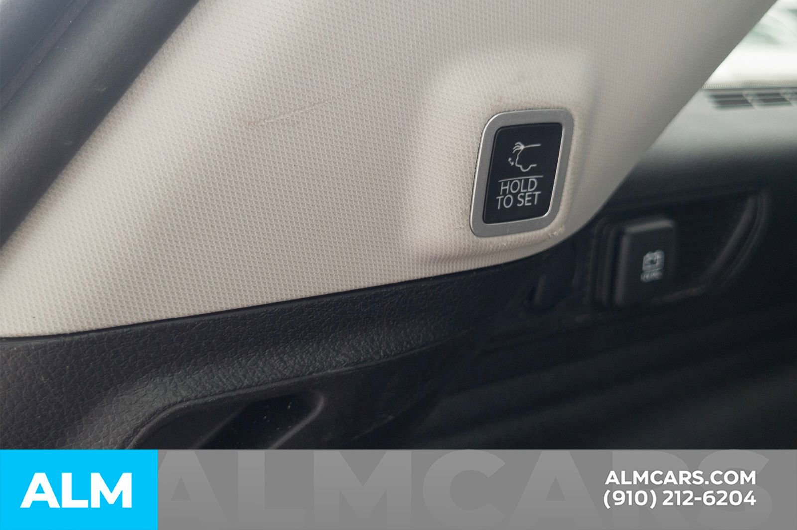 Used 2023 Jeep Grand Cherokee 4WD 4xe image 10