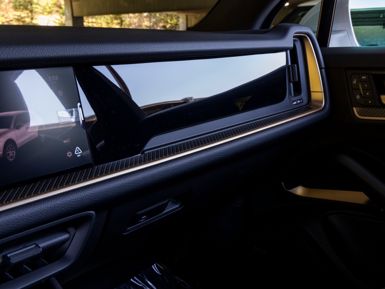 New 2025 Porsche Cayenne S image 35