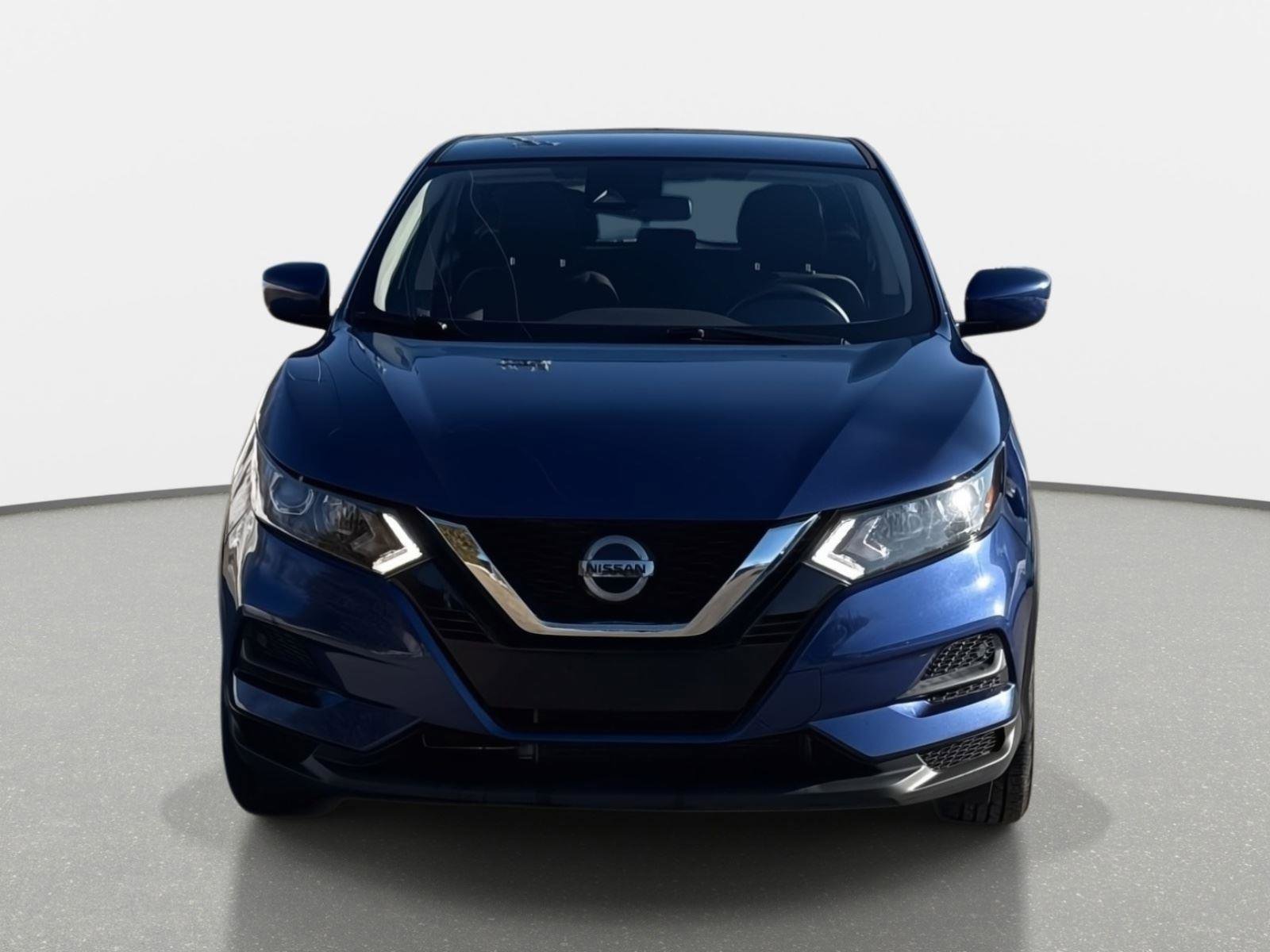 Used 2021 Nissan Rogue Sport S image 2