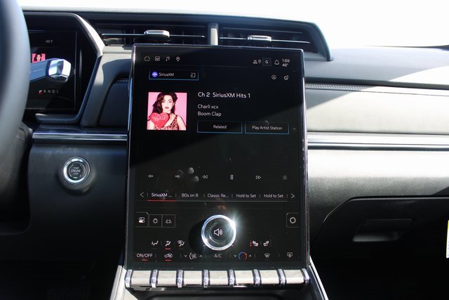 New 2025 GMC Terrain Elevation image 22