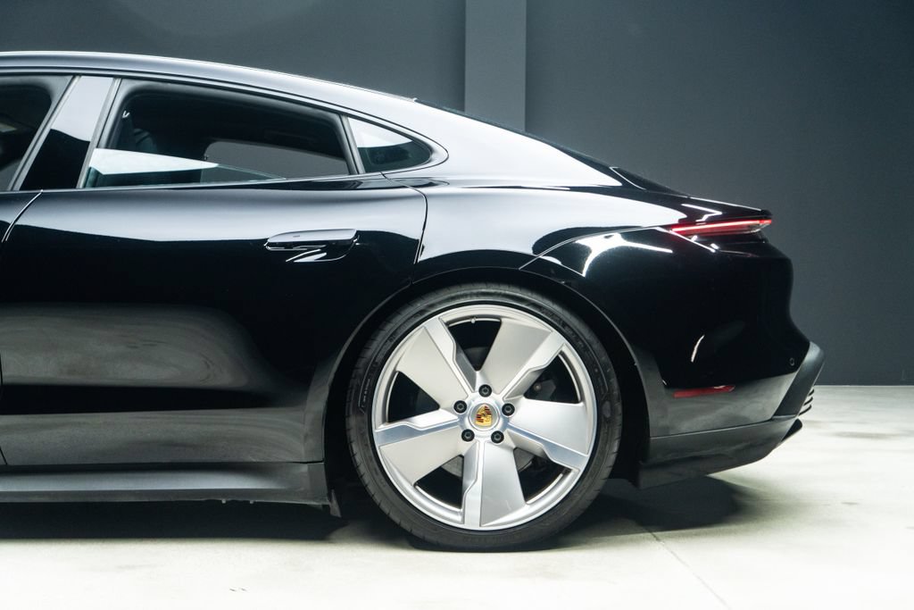 Used 2024 Porsche Taycan w/ Premium Package RWD image 21