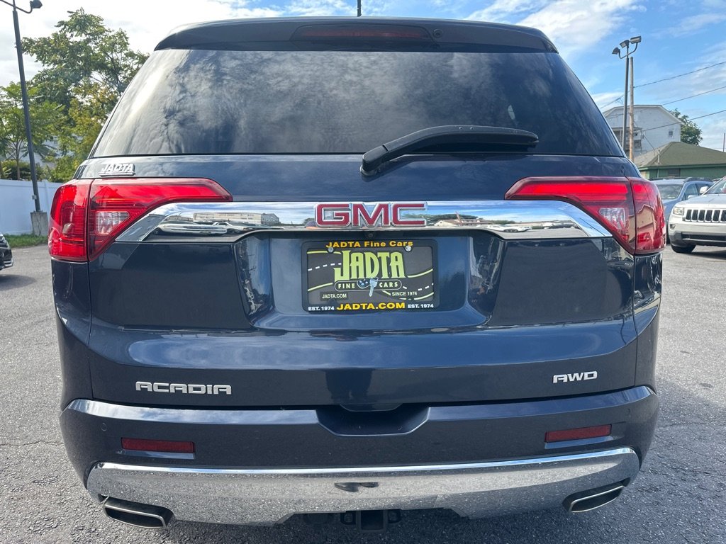 Used 2018 GMC Acadia Denali w/ LPO, Cargo Package image 6