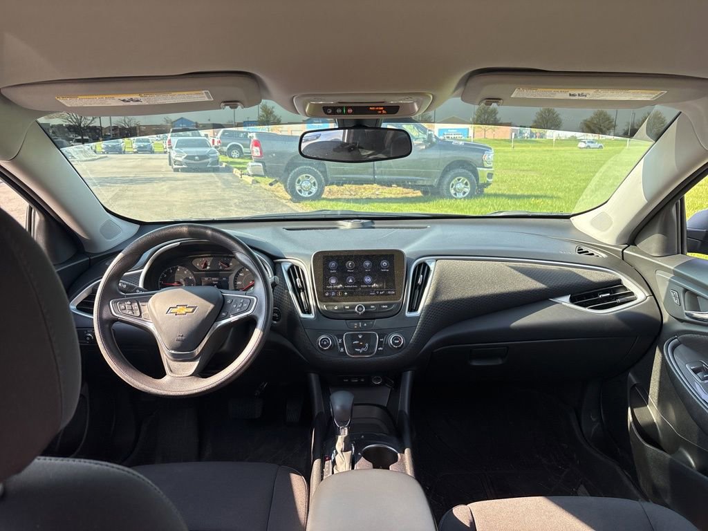 Used 2022 Chevrolet Malibu LS image 16