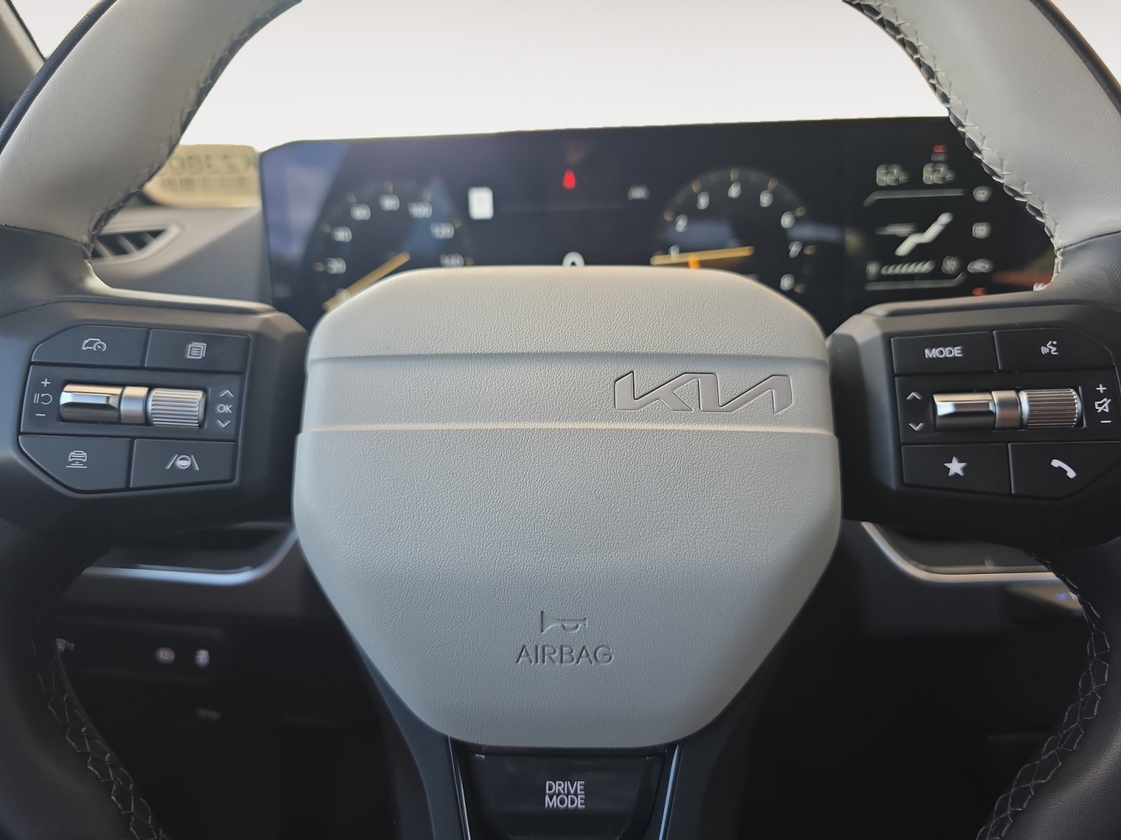 Certified 2025 Kia K4 GT-Line w/ GT-Line Sunroof Package FWD image 11