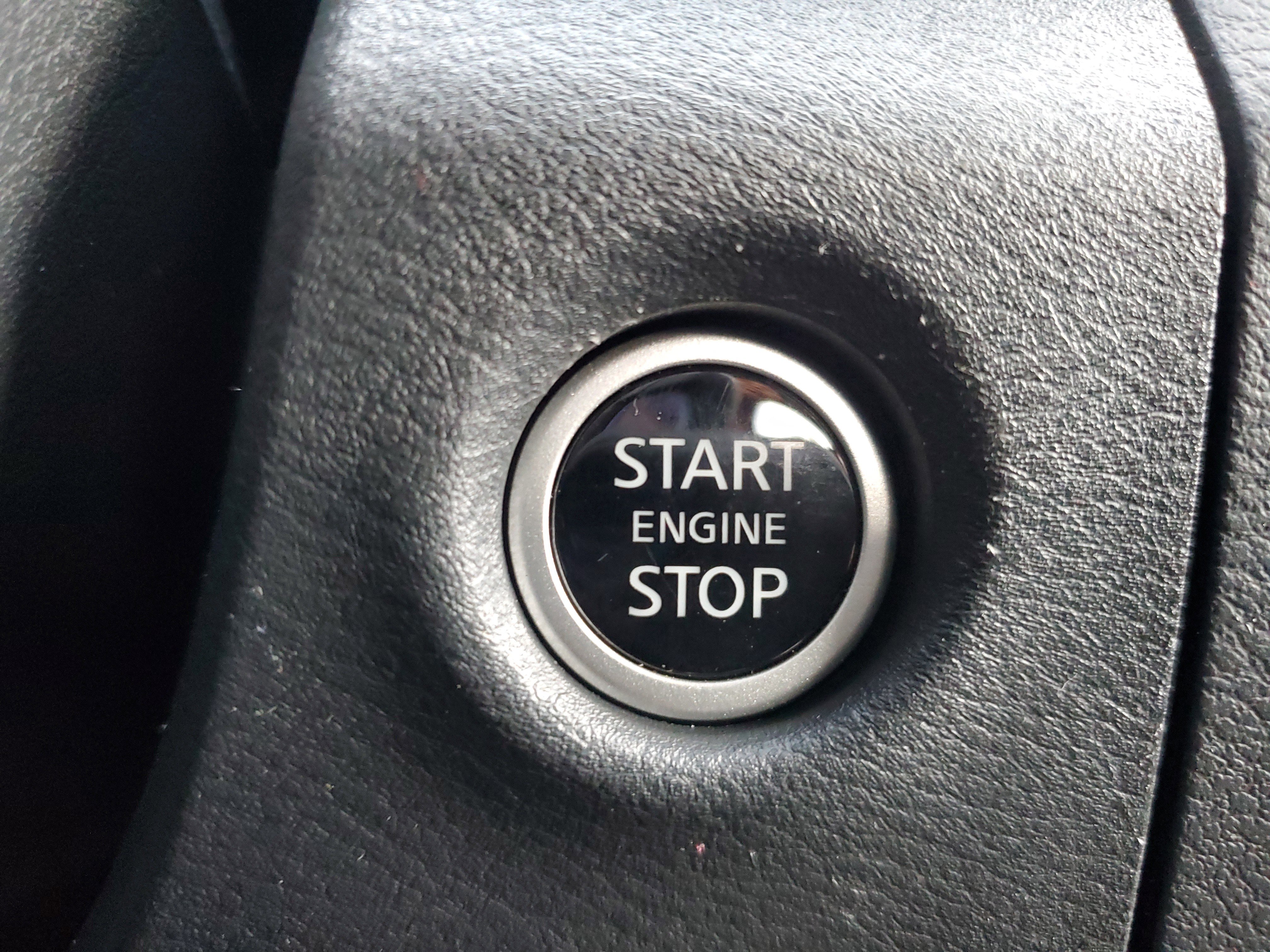 Certified 2024 Nissan Frontier S image 17