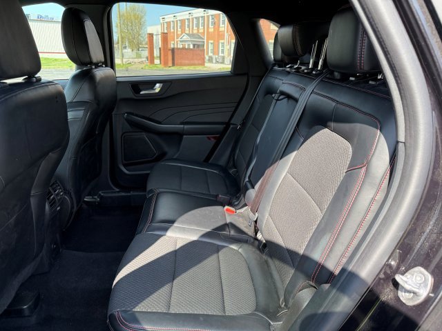 Used 2023 Ford Escape ST-Line image 16