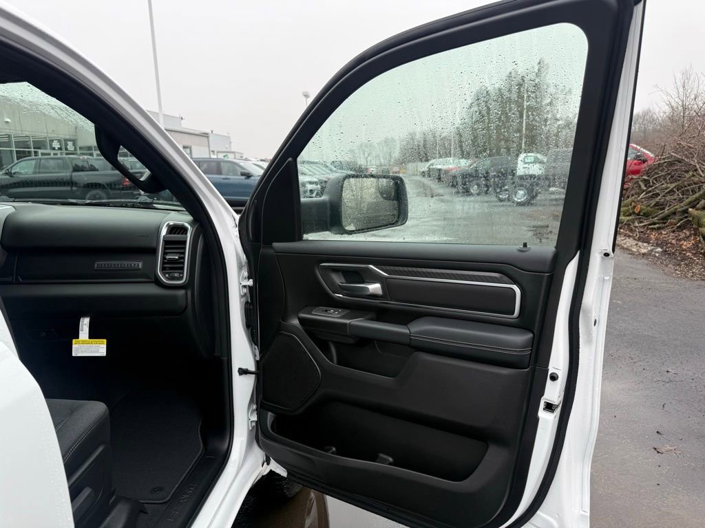 New 2026 RAM 1500 Big Horn AWD/4WD image 17
