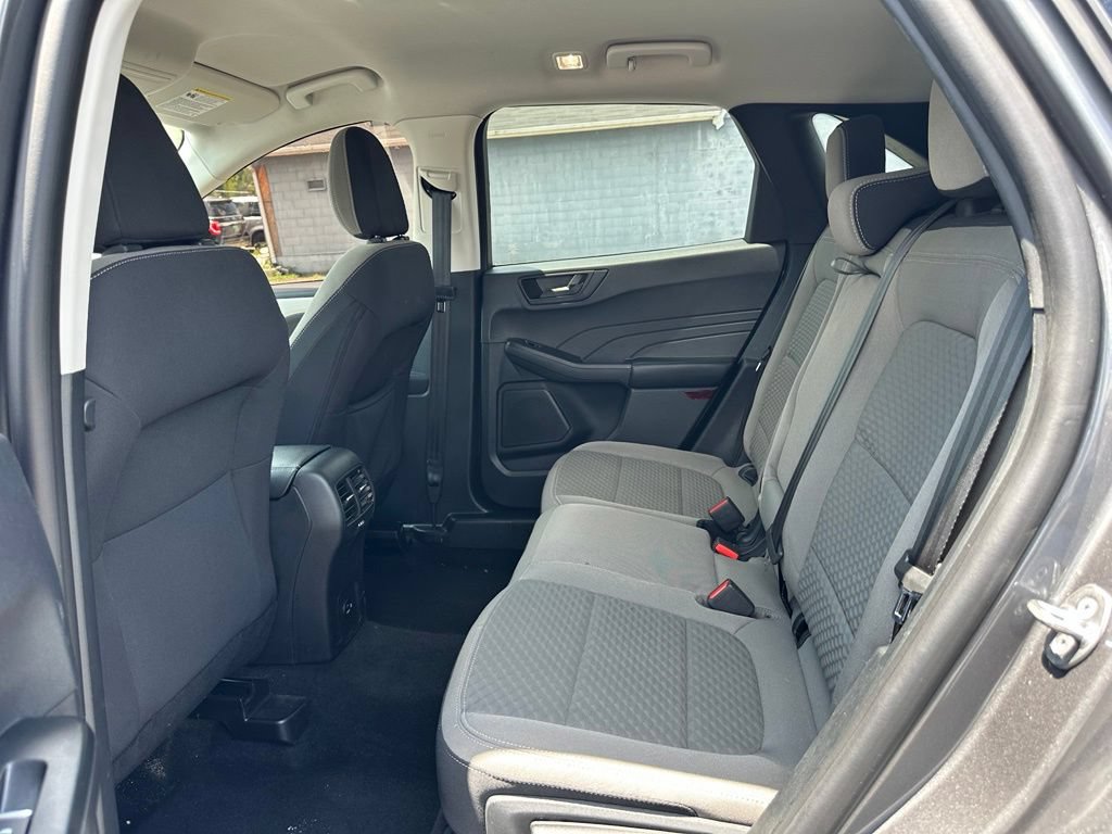 Used 2022 Ford Escape SE w/ Convenience Package FWD image 22