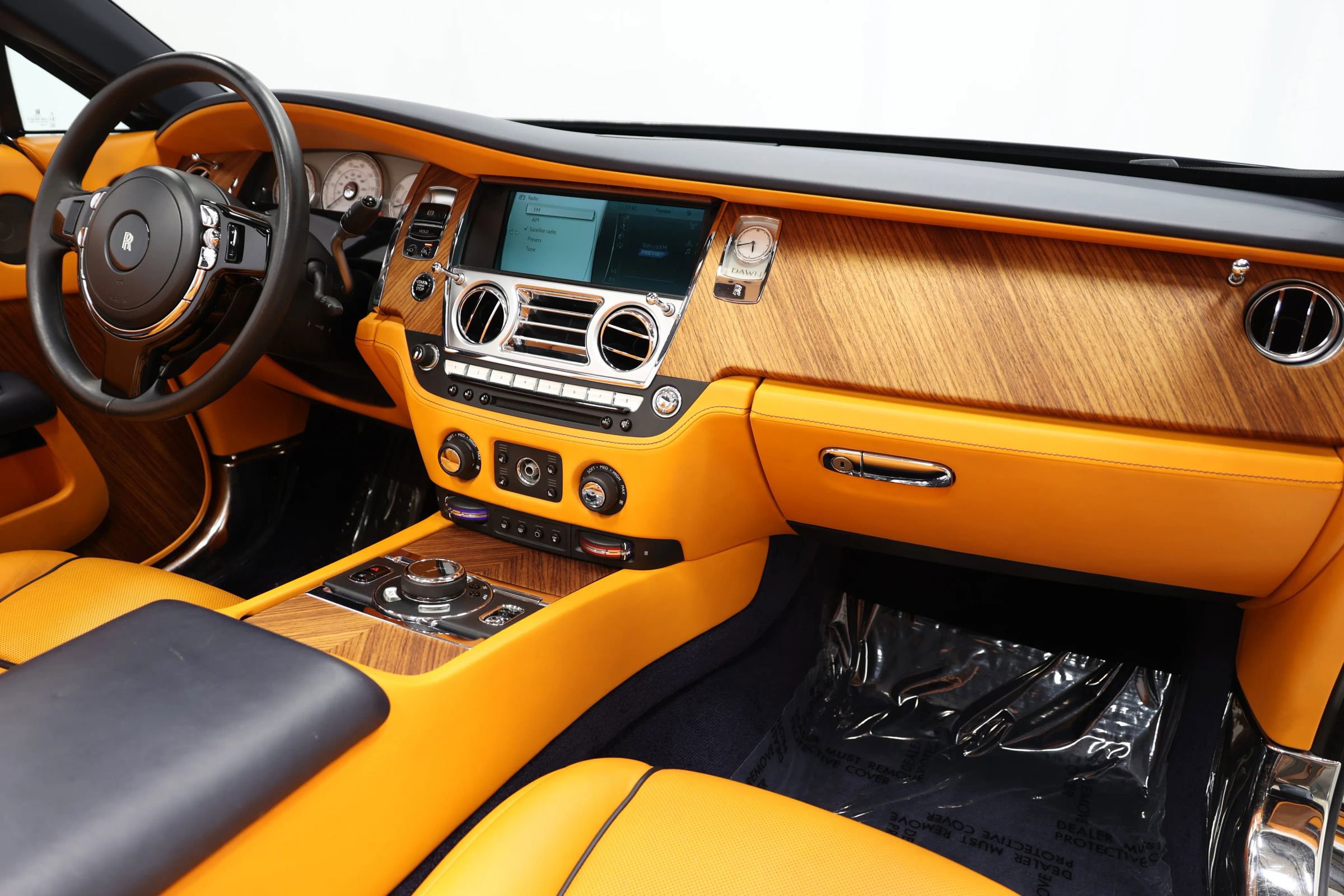 Used 2016 Rolls-Royce Dawn image 81