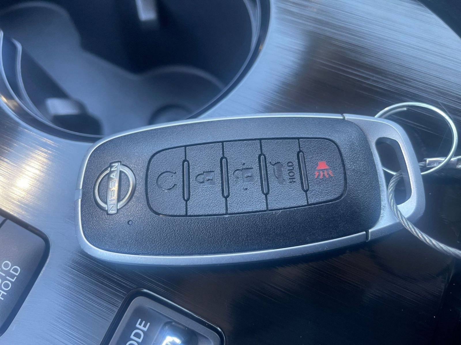 Used 2025 Nissan Rogue SV image 27