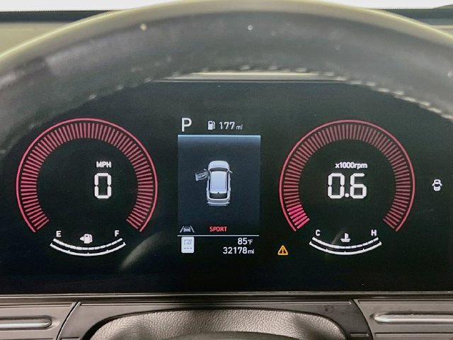Used 2025 Hyundai Kona SEL FWD image 11