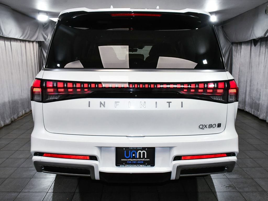 Used 2025 INFINITI QX80 Sensory image 5