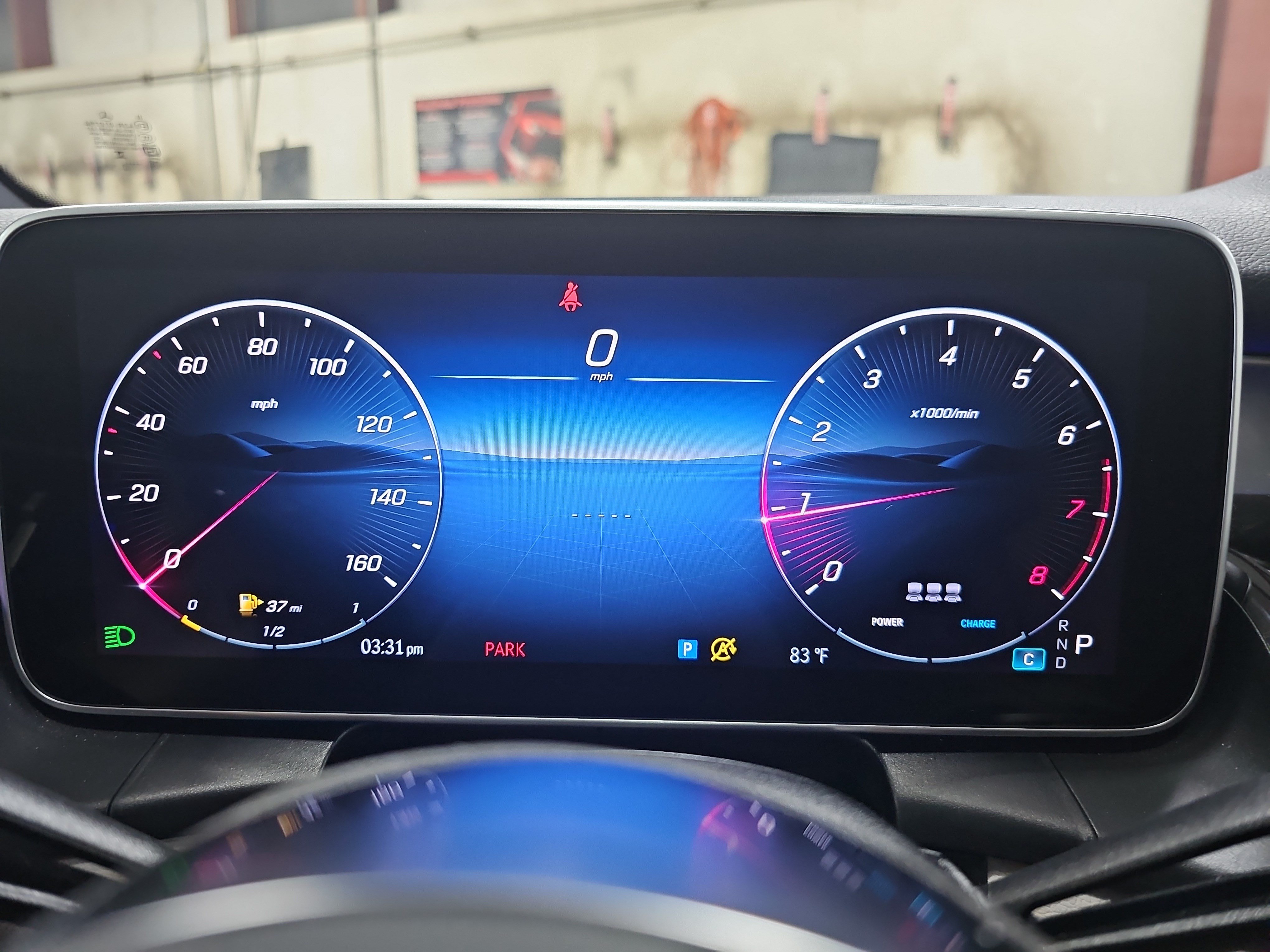 Used 2025 Mercedes-Benz GLC 300 4MATIC image 21