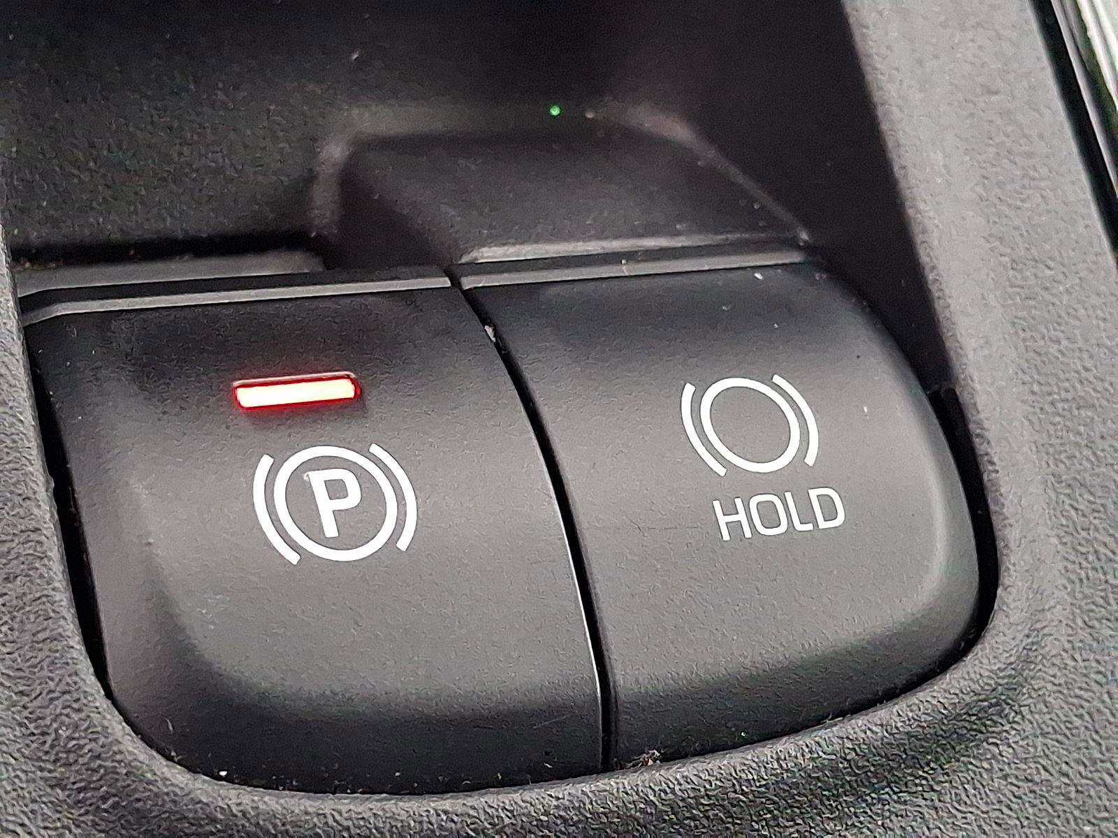 Used 2022 Toyota Corolla Cross XLE w/ Convenience Package image 25