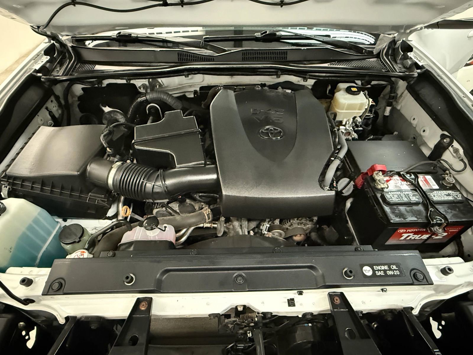 Used 2017 Toyota Tacoma TRD Off-Road w/ Tow Package (A/T) image 34