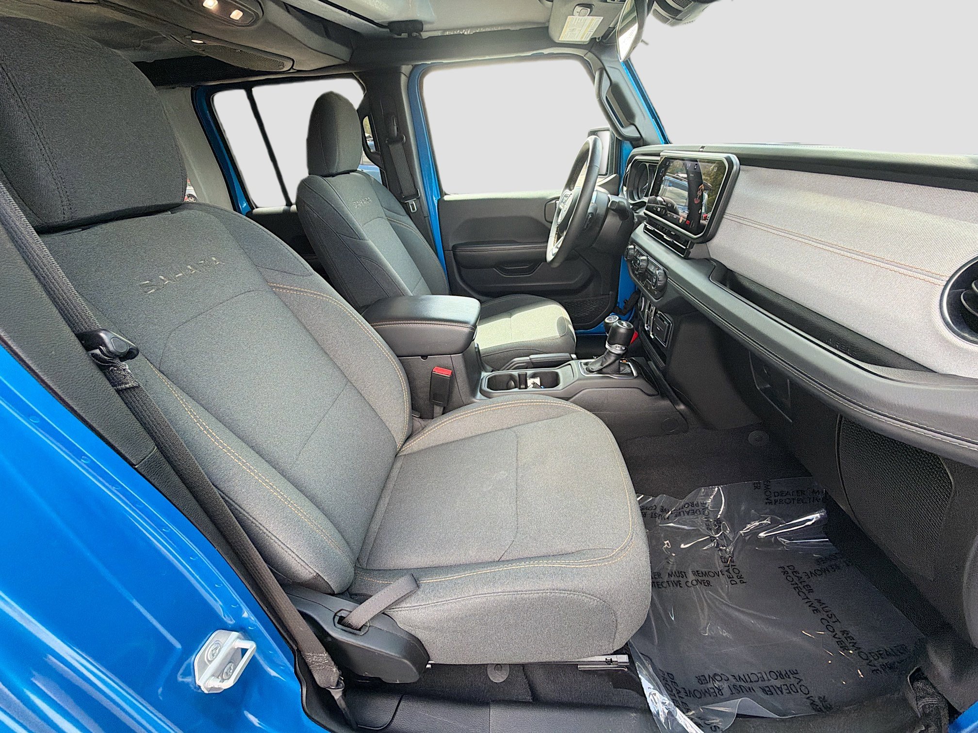 Used 2024 Jeep Wrangler Sahara image 14