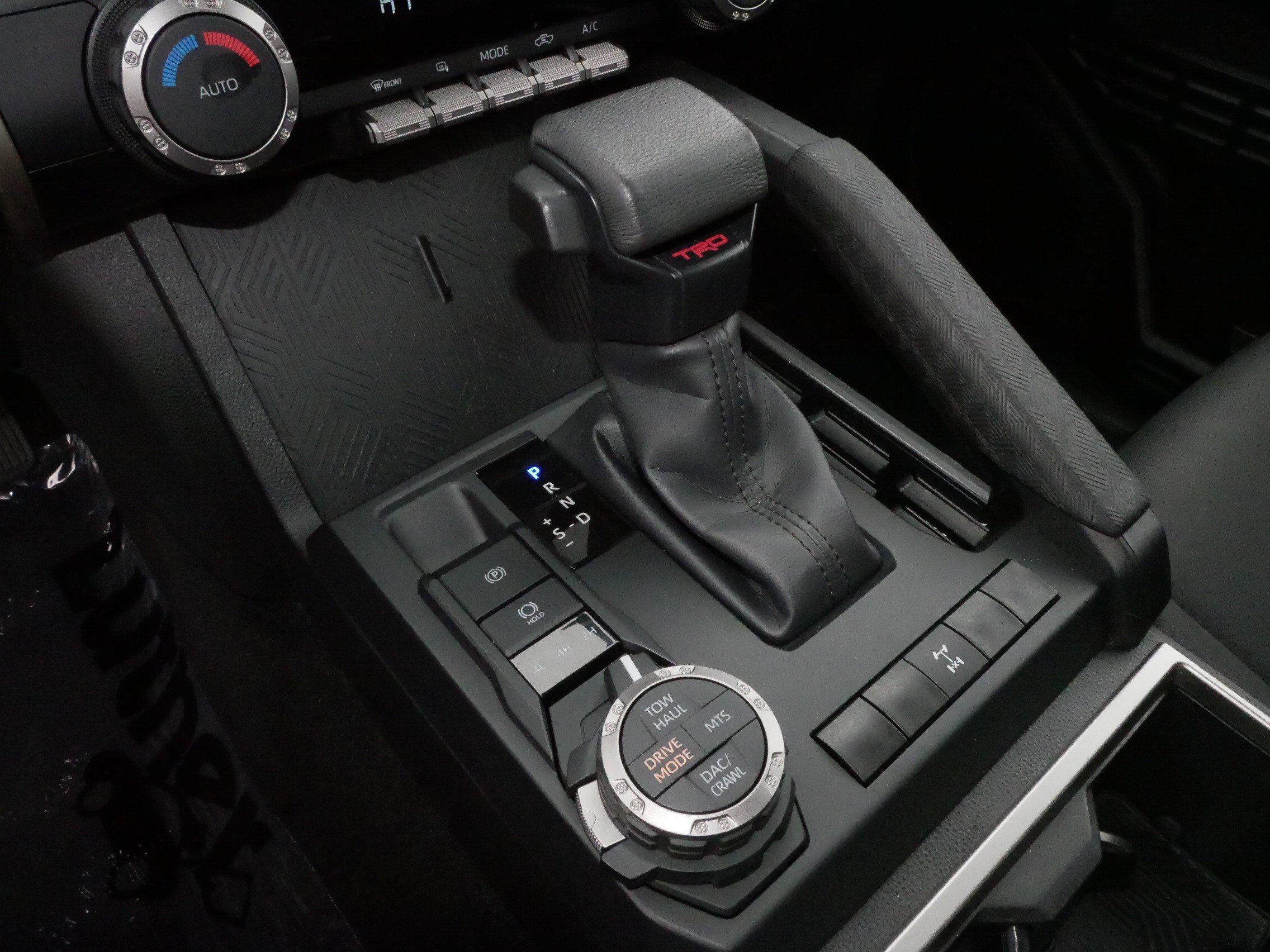 Used 2024 Toyota Tacoma TRD Off-Road image 25