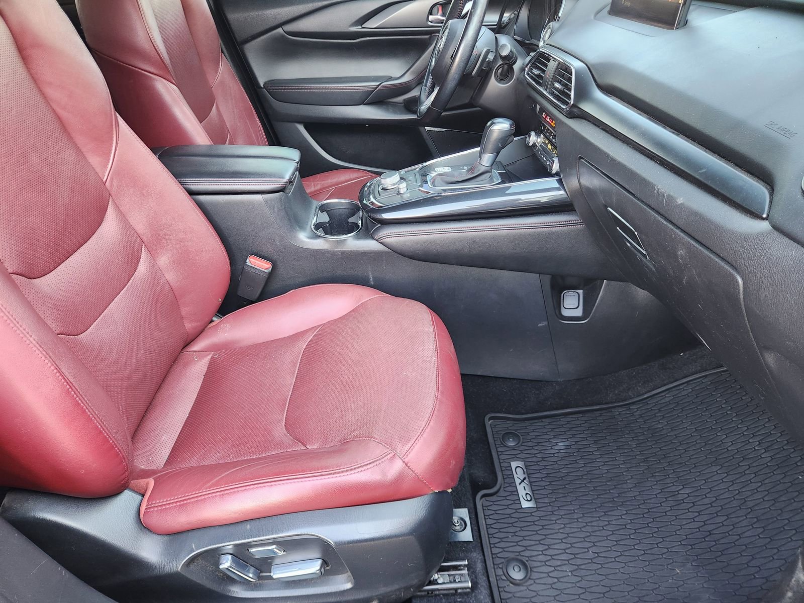 Used 2022 MAZDA CX-9 Carbon Edition image 17