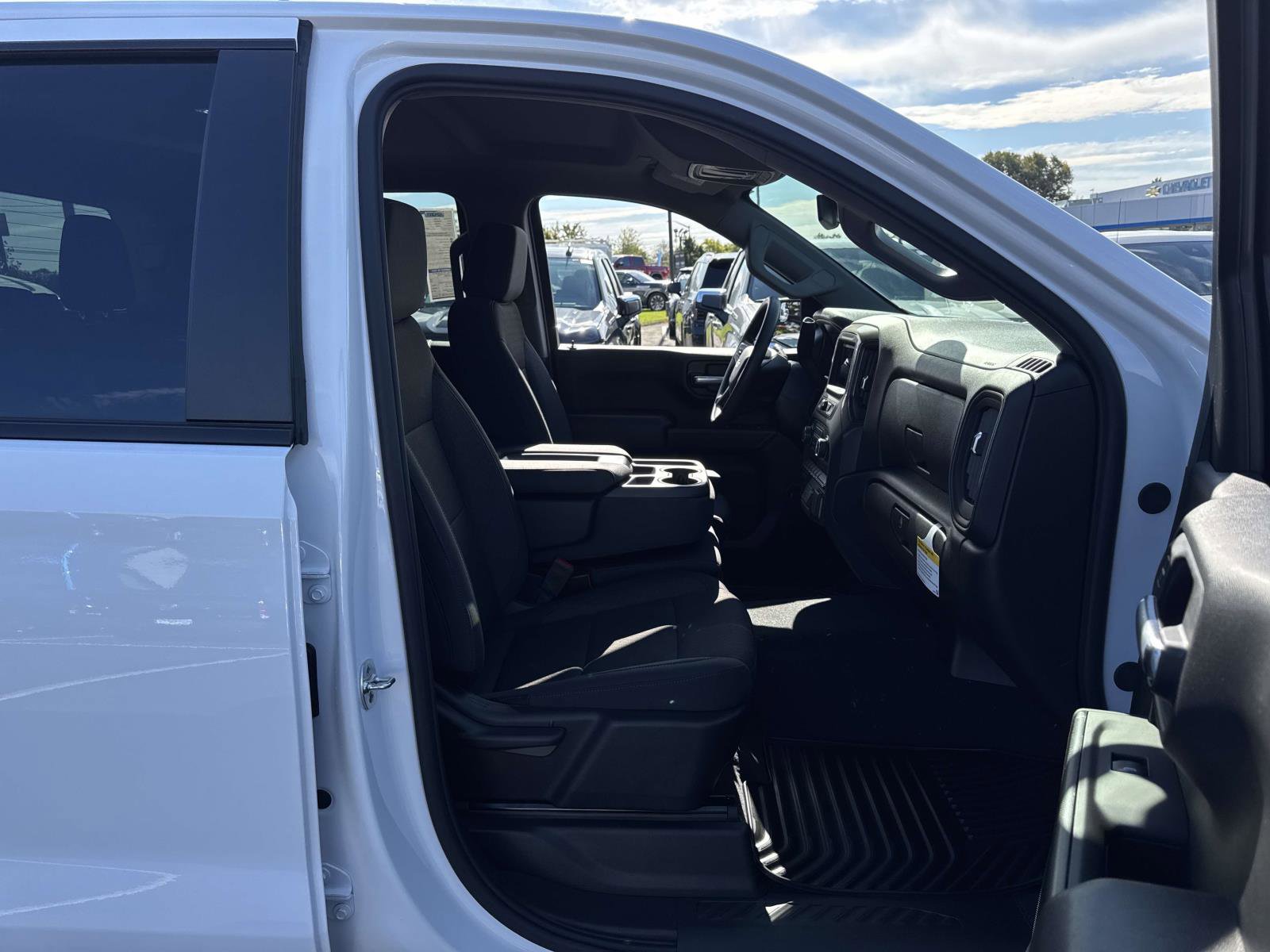 New 2026 Chevrolet Silverado 1500 Custom image 9
