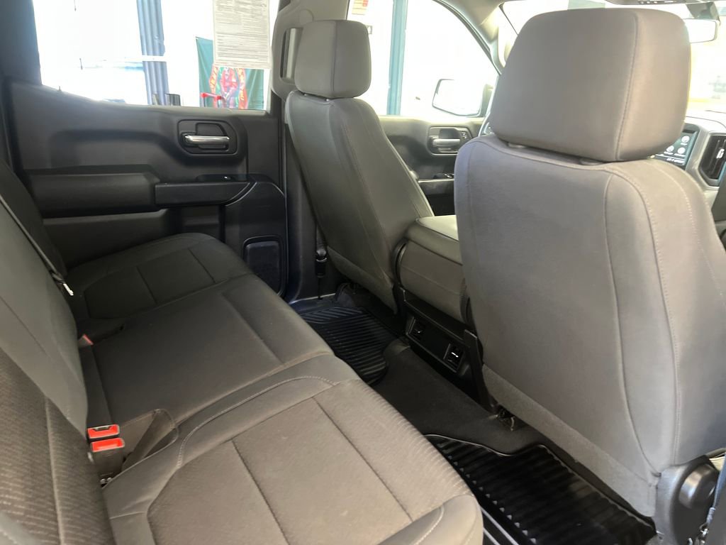 Used 2019 Chevrolet Silverado 1500 Custom w/ Custom Value Package AWD/4WD image 38