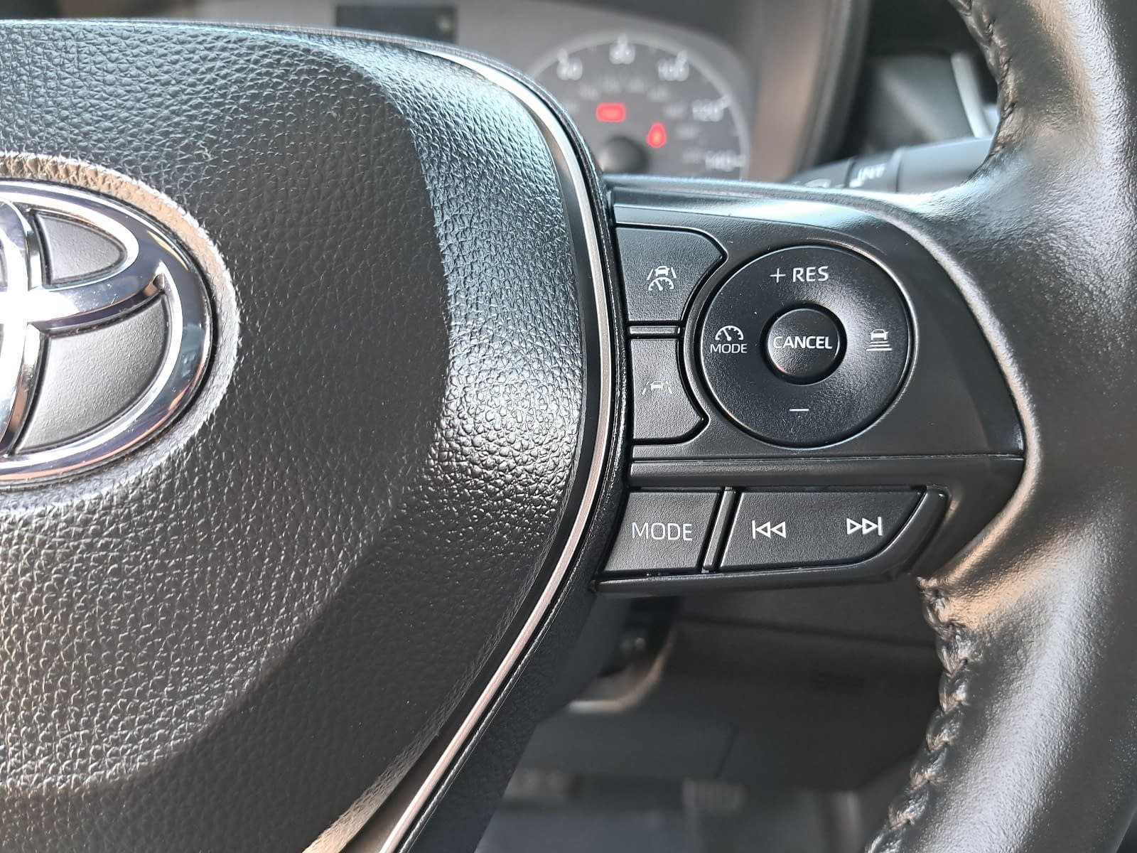 Used 2024 Toyota Corolla SE FWD image 18