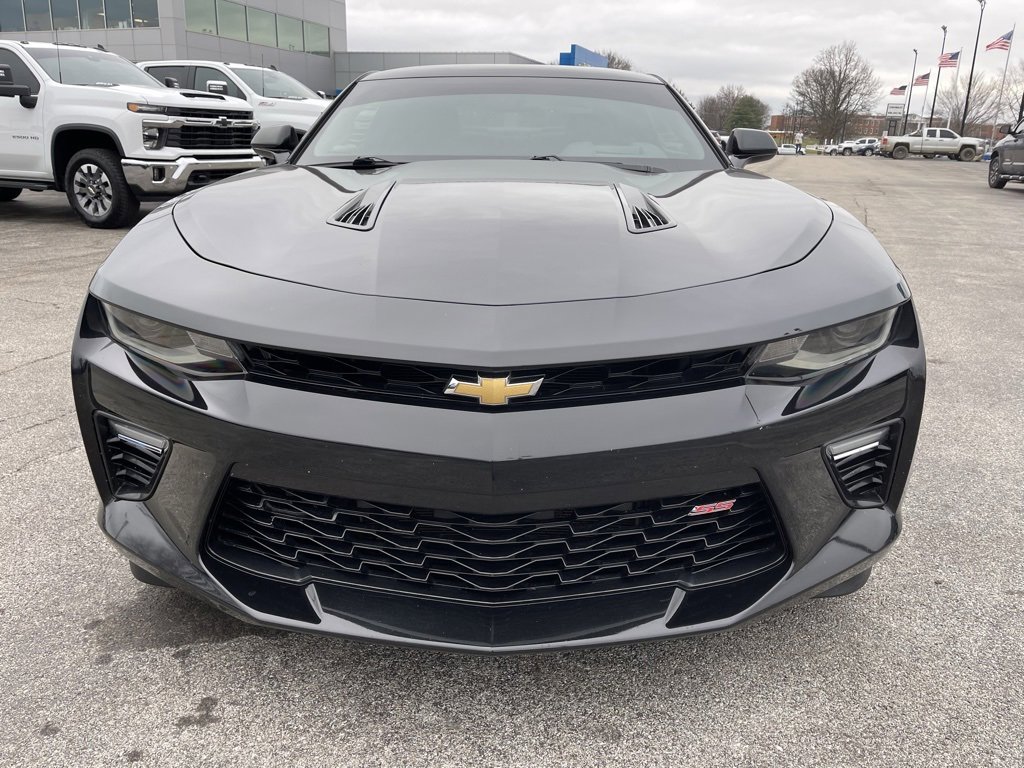 Used 2017 Chevrolet Camaro SS image 2