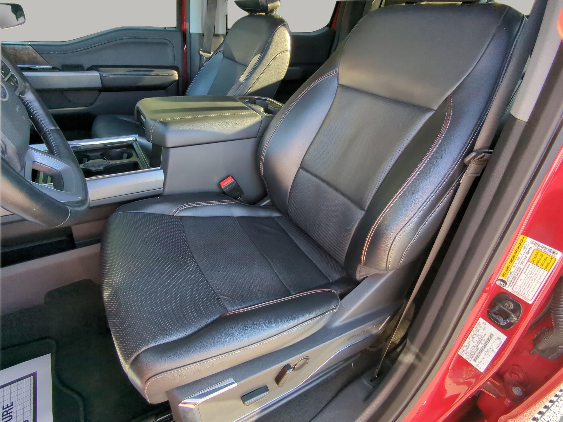 Certified 2024 Ford F250 Lariat w/ Sport Appearance Package image 49