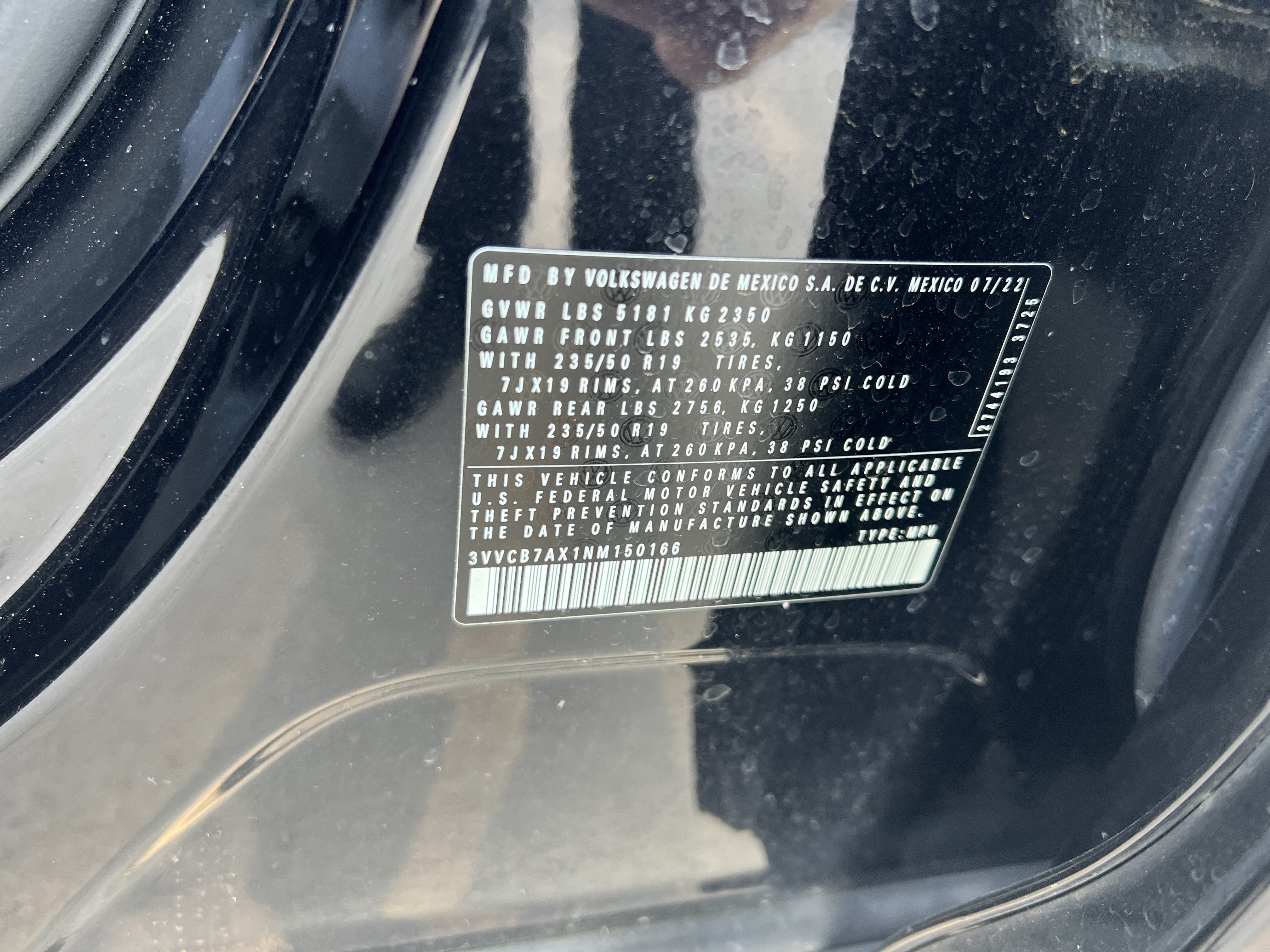 Certified 2022 Volkswagen Tiguan SE R-Line FWD image 31