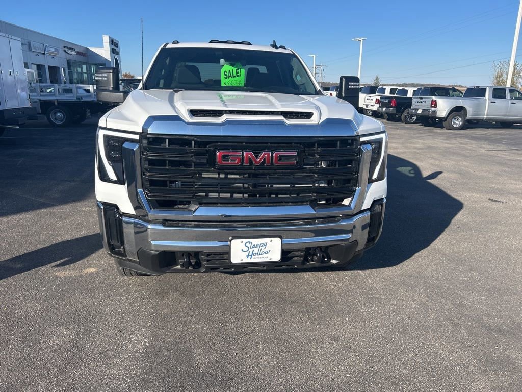 New 2026 GMC Sierra 3500 Pro w/ Convenience Package image 16