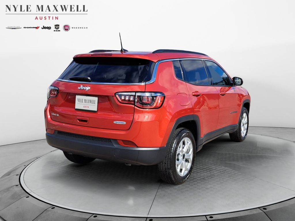 New 2026 Jeep Compass Latitude image 14