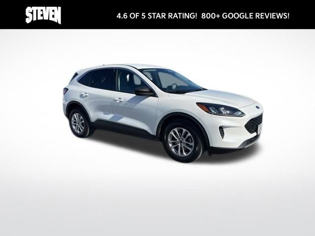 Used 2022 Ford Escape SE image 5
