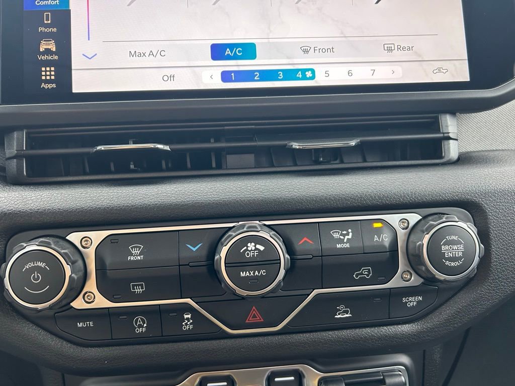 New 2026 Jeep Gladiator Sport image 21