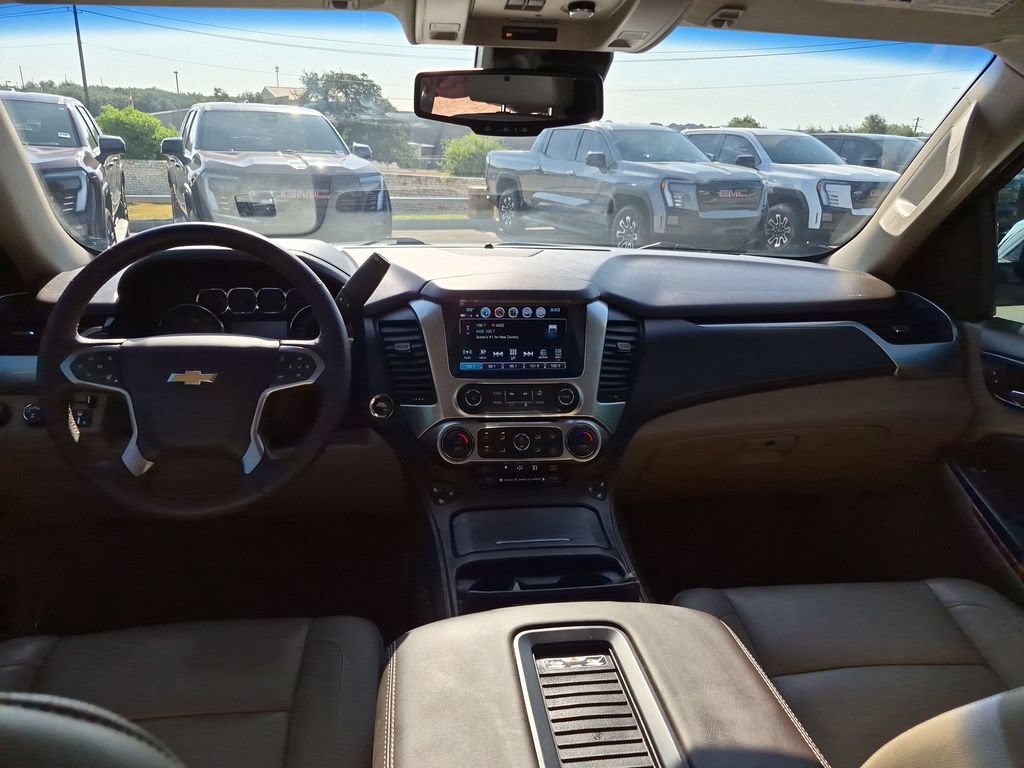 Used 2017 Chevrolet Tahoe Premier AWD/4WD image 32