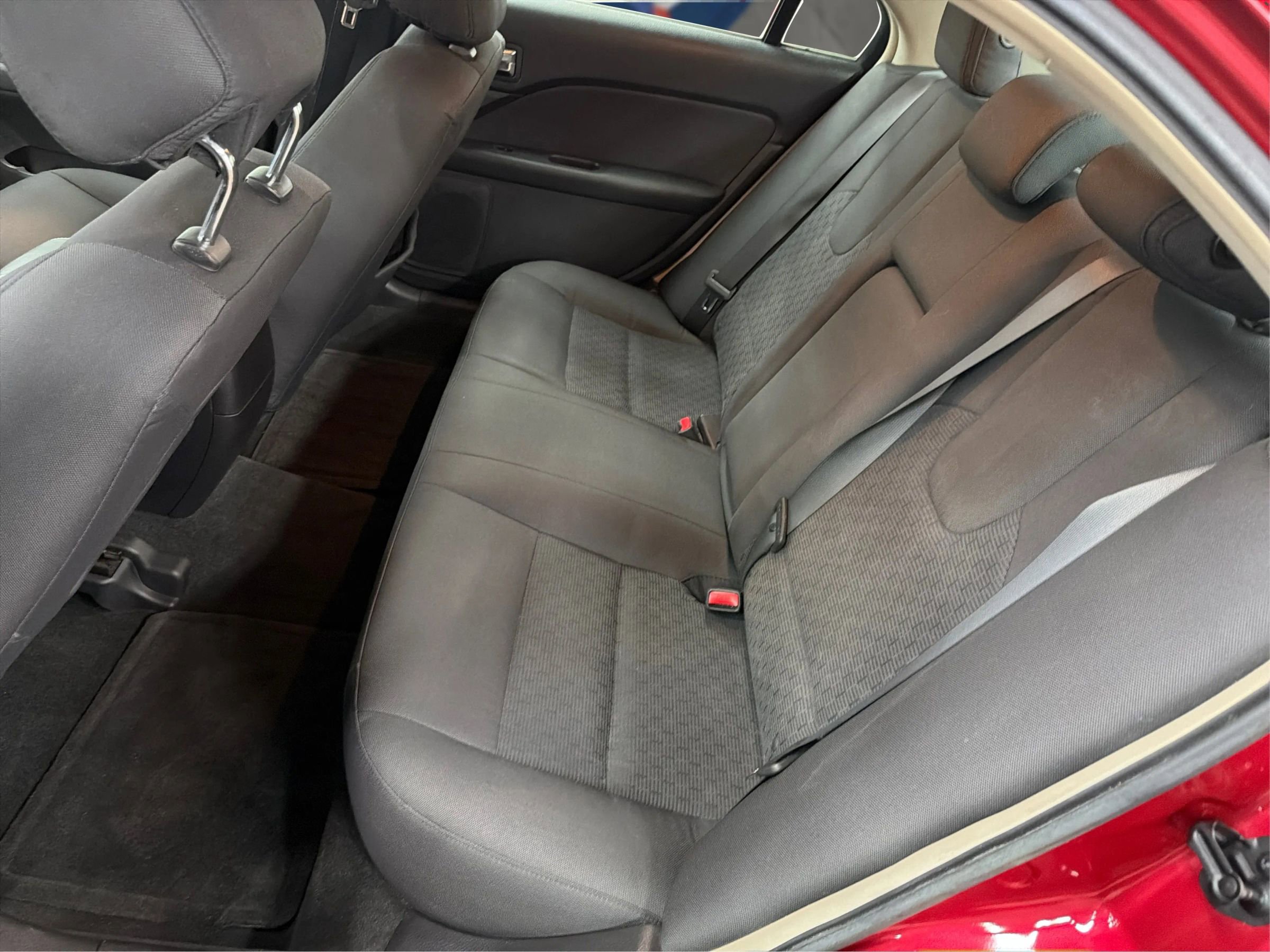 Used 2012 Ford Fusion SE FWD image 24