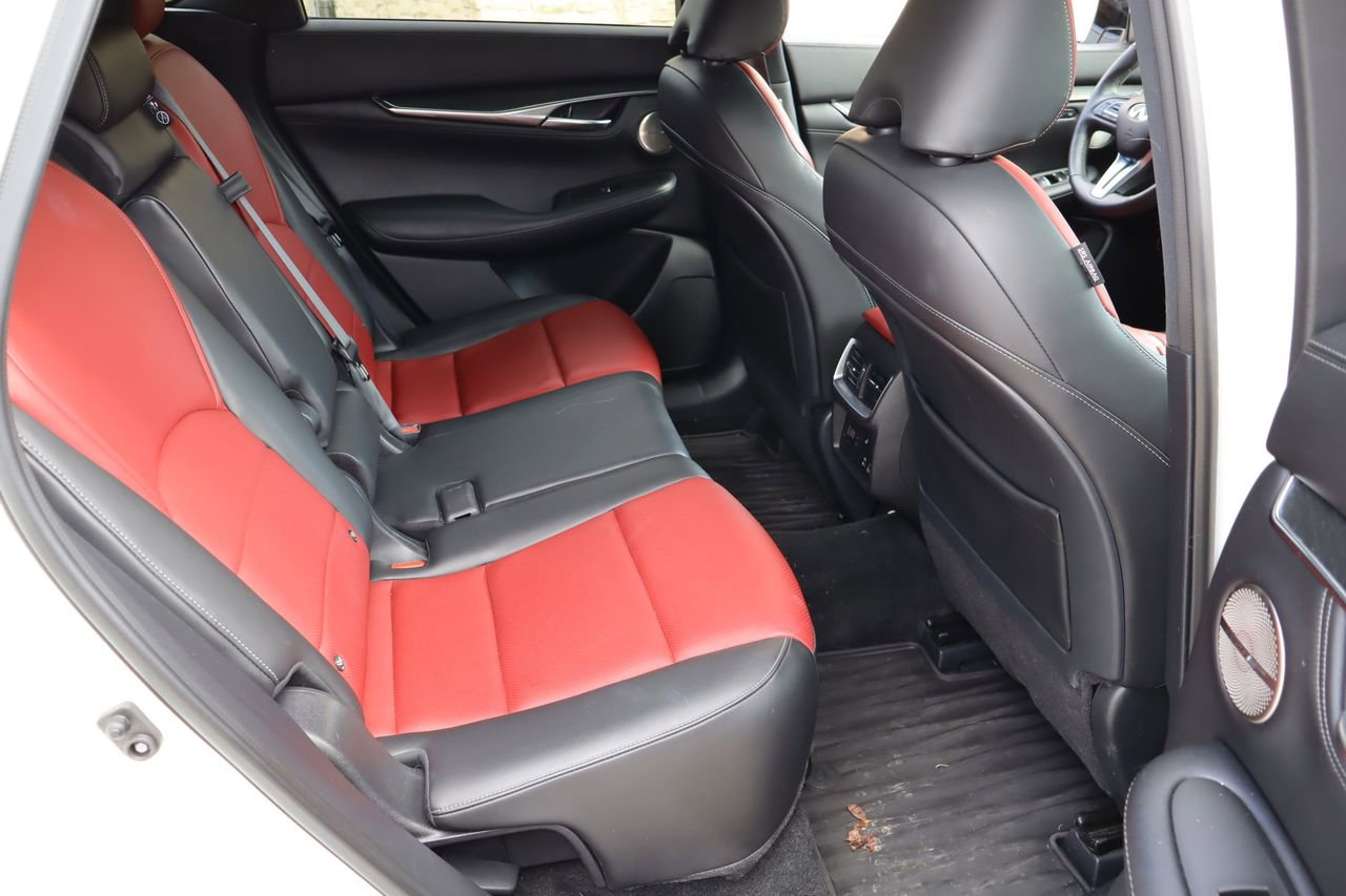 Used 2023 INFINITI QX55 Sensory w/ Lighting Package AWD/4WD image 19